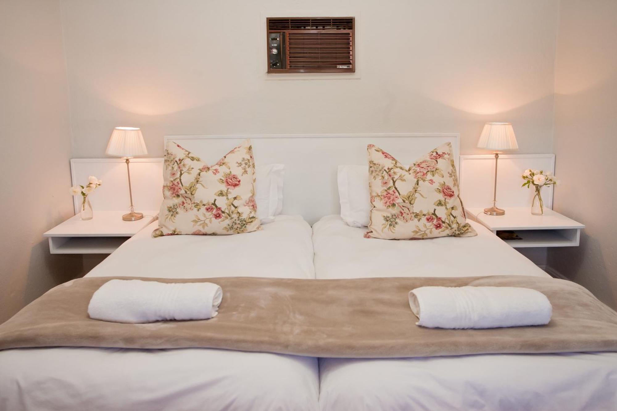 Wagon Wheel Country Lodge Beaufort Wes Kamer foto