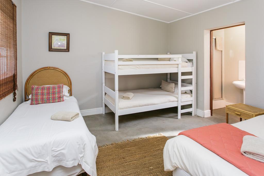 Wagon Wheel Country Lodge Beaufort Wes Buitenkant foto